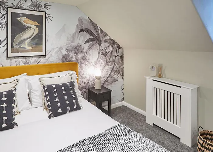 Cosy Coastal Apartment 2